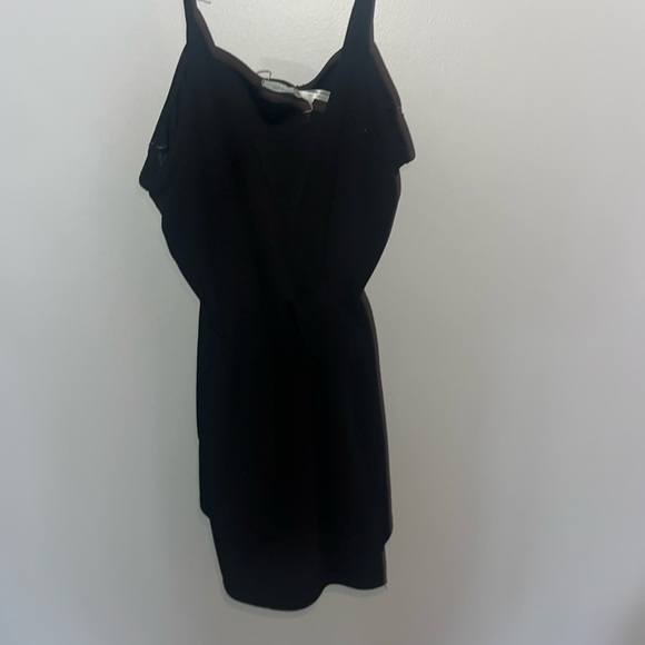 Great condition black v-neck romper!! - Picture 1 of 2